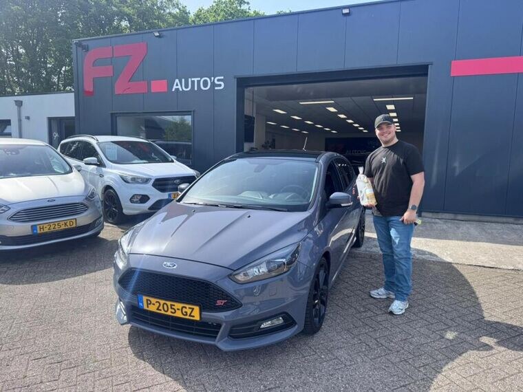 Ford Focus ST verkocht en afgeleverd bij FZ Auto's — mei 2026