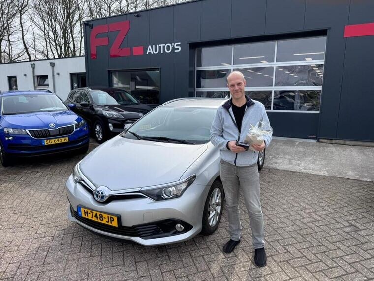 Toyota Auris verkocht en afgeleverd bij FZ Auto's — mei 2026