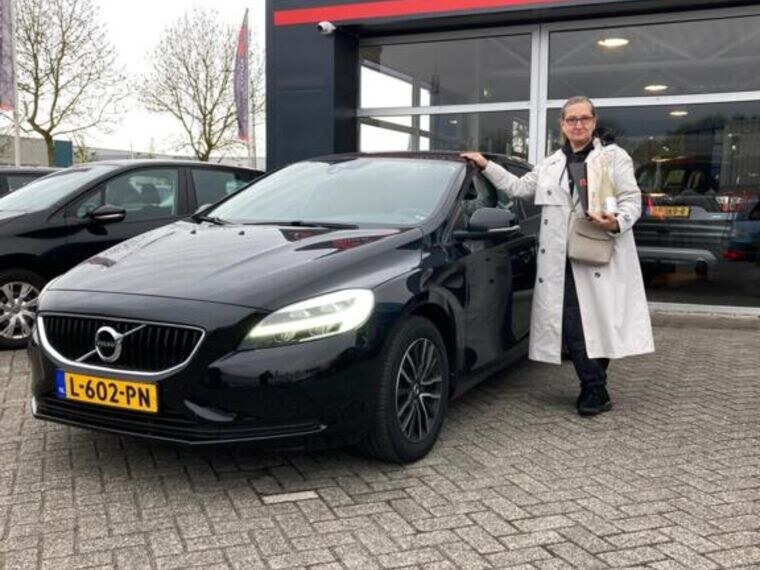 Volvo V40 verkocht en afgeleverd bij FZ Auto's — april 2025