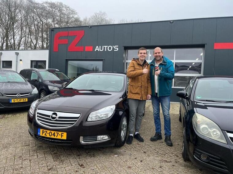 Opel Insignia verkocht en afgeleverd bij FZ Auto's — november 2024