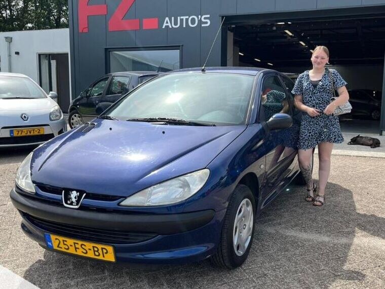 Peugeot 206 verkocht en afgeleverd bij FZ Auto's — november 2024