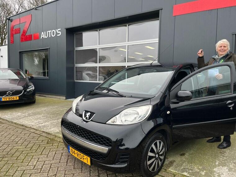 Peugeot 107 verkocht en afgeleverd bij FZ Auto's — april 2024