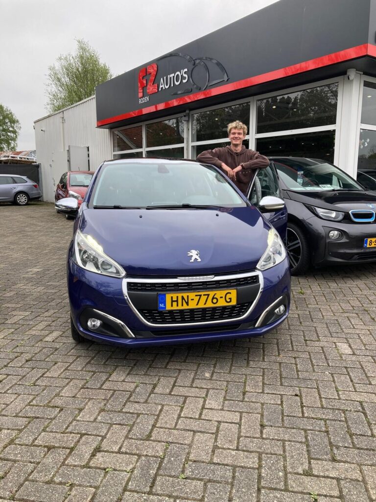 Peugeot 208 verkocht en afgeleverd bij FZ Auto's — april 2025