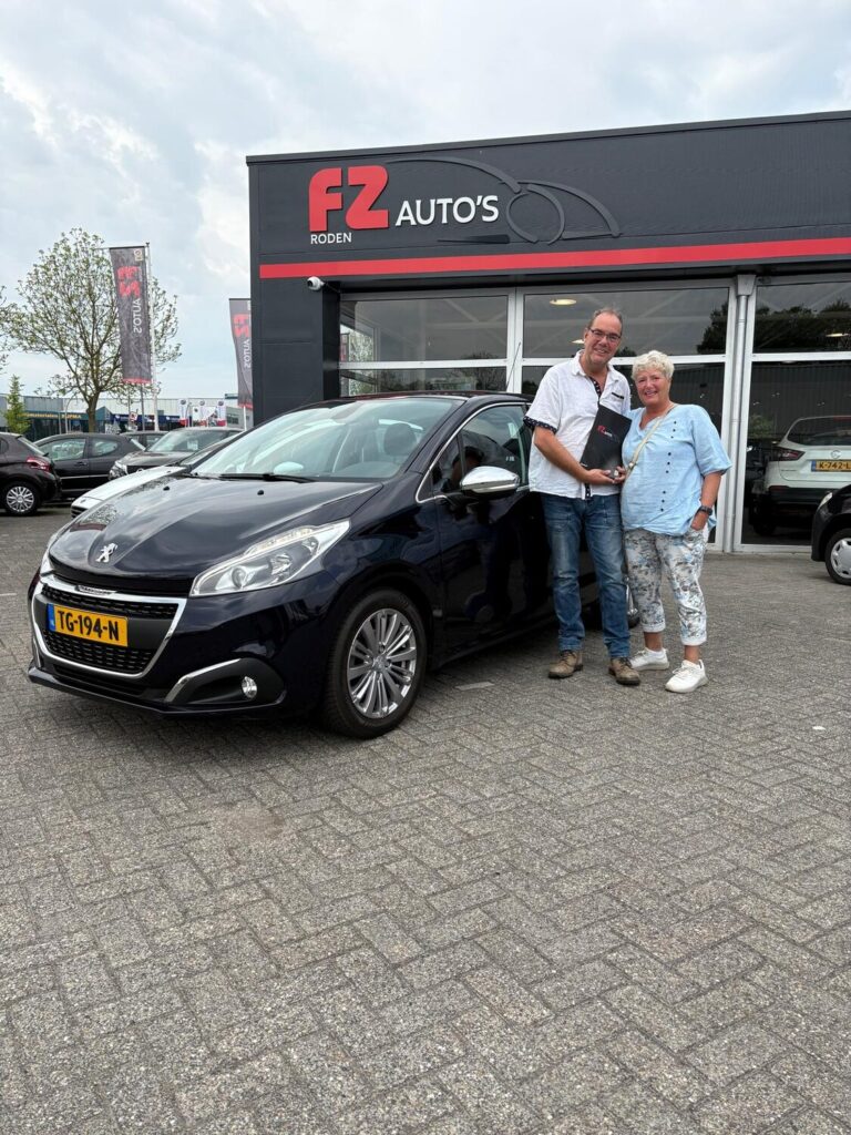 Peugeot 208 verkocht en afgeleverd bij FZ Auto's — mei 2025