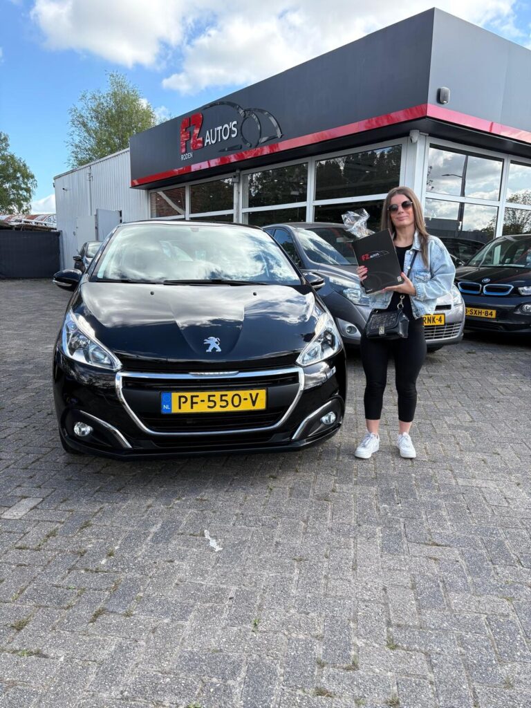 Peugeot 208 verkocht en afgeleverd bij FZ Auto's — mei 2025