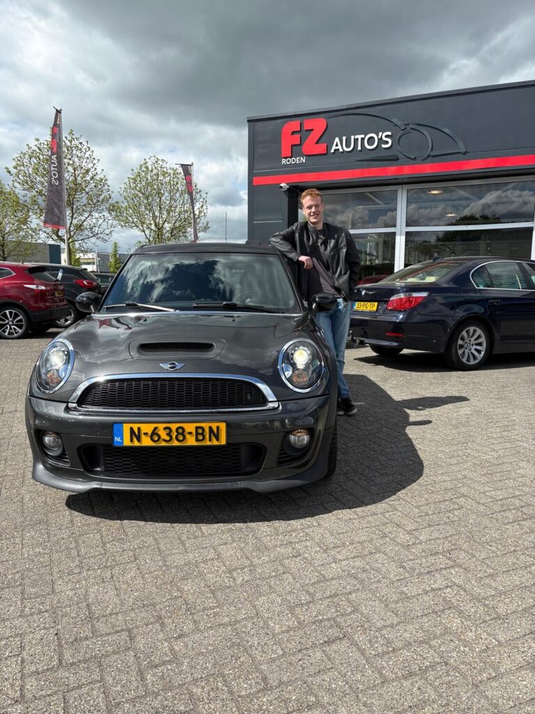 MINI Cooper S verkocht en afgeleverd bij FZ Auto's — mei 2025