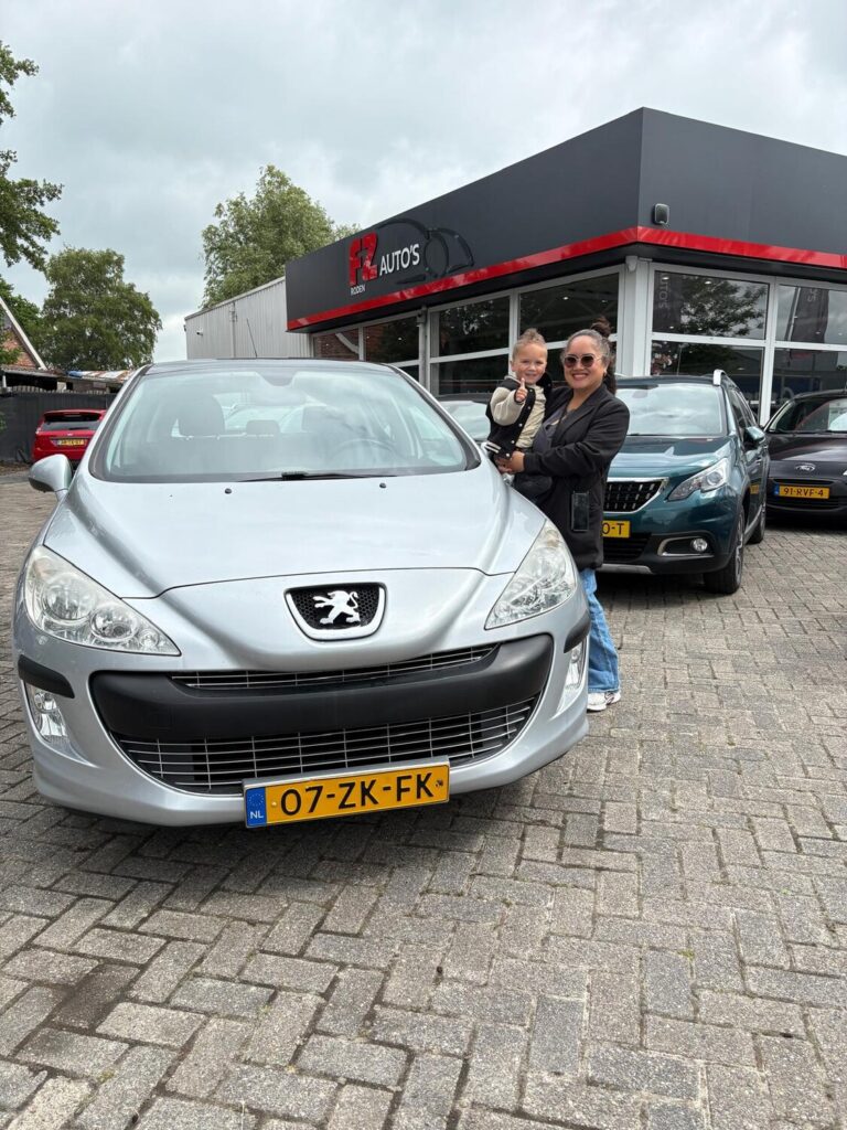 Peugeot 308 verkocht en afgeleverd bij FZ Auto's — mei 2025