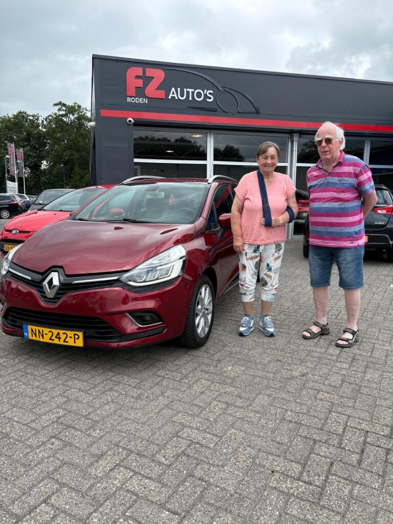 Renault Clio Estate verkocht en afgeleverd bij FZ Auto's — juli 2025