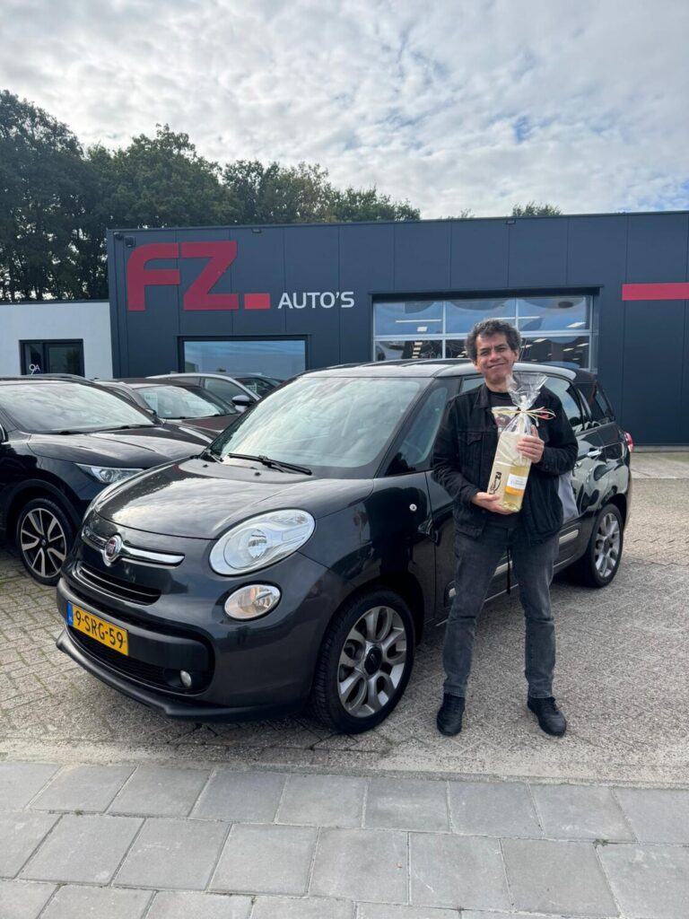 Fiat 500L verkocht en afgeleverd bij FZ Auto's — september 2025
