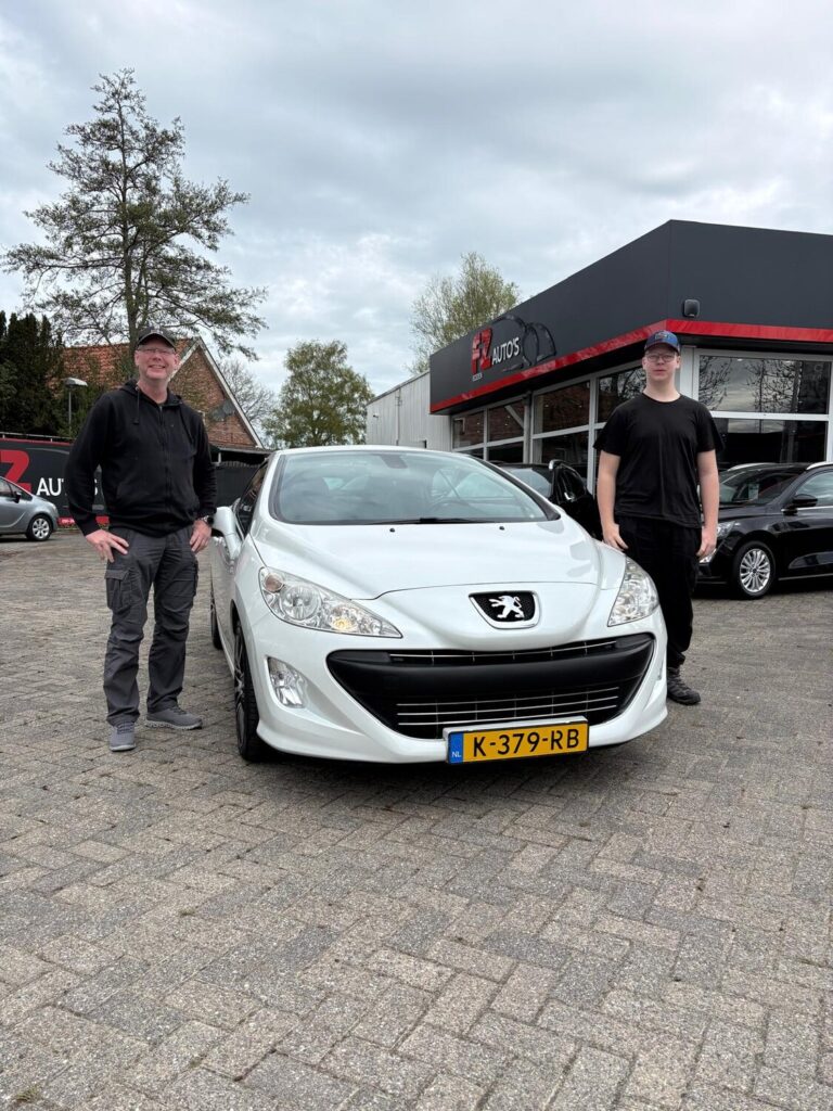 Peugeot 308 verkocht en afgeleverd bij FZ Auto's — april 2026