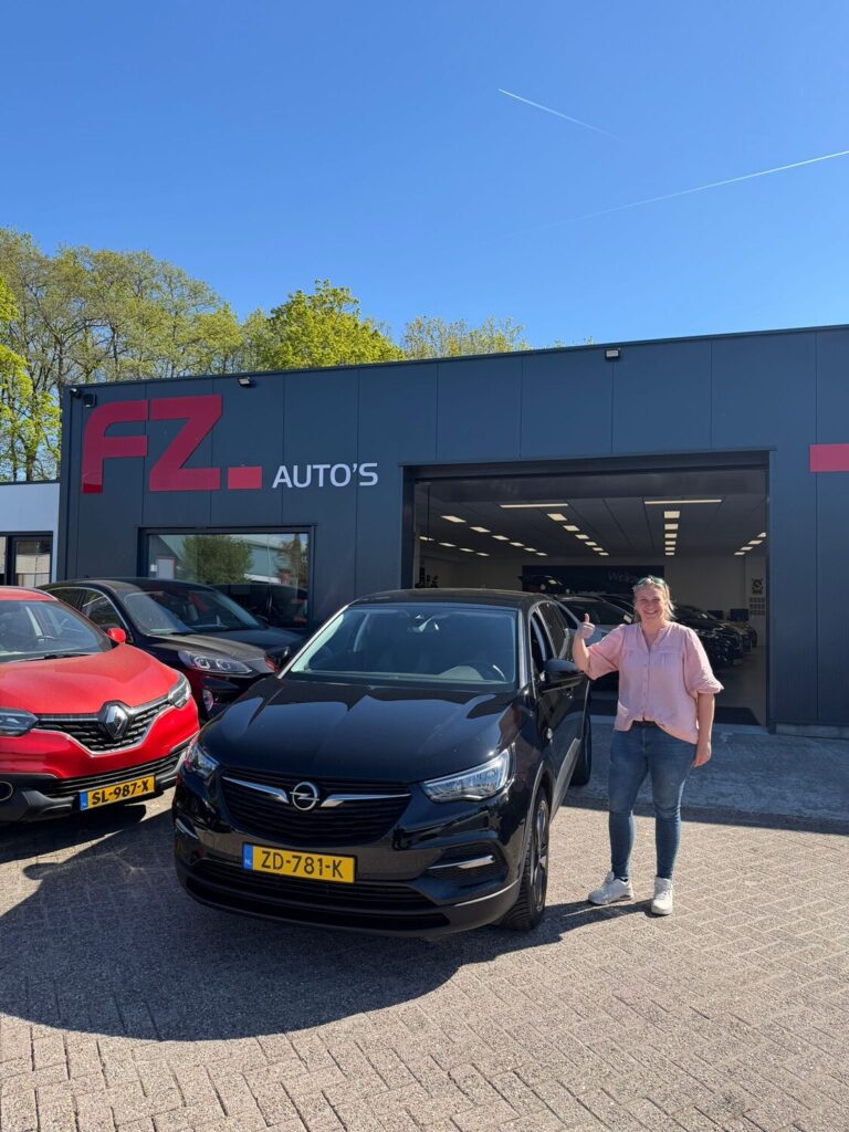 Opel Grandland X verkocht en afgeleverd bij FZ Auto's — mei 2026