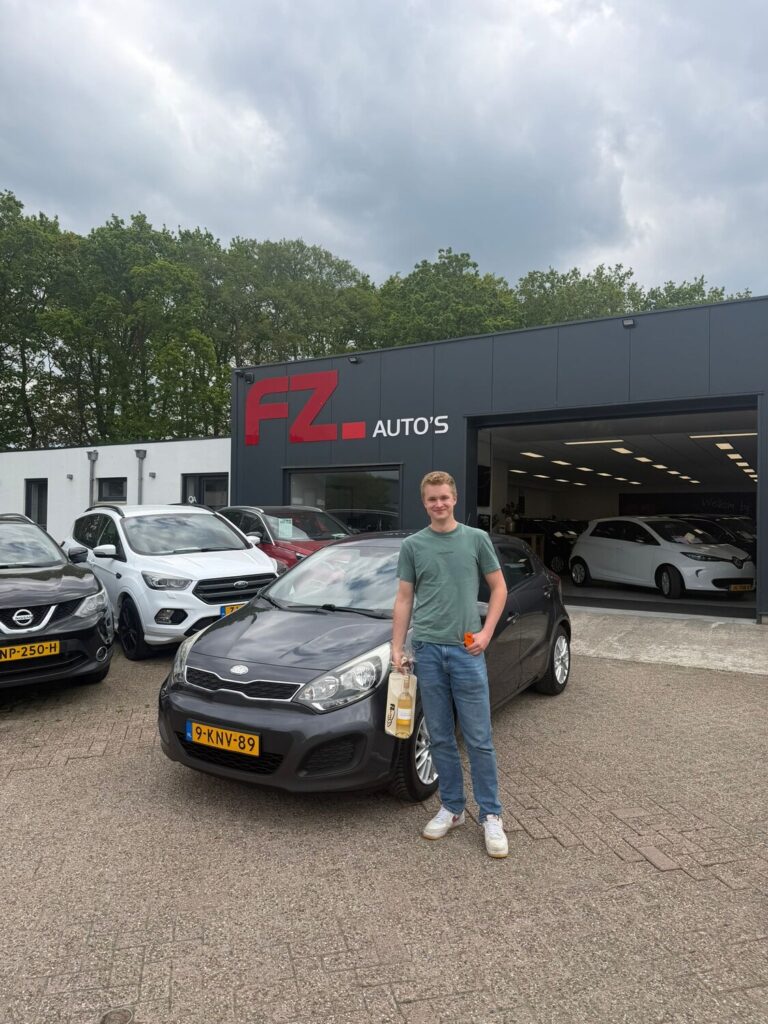 Kia Rio verkocht en afgeleverd bij FZ Auto's — mei 2026