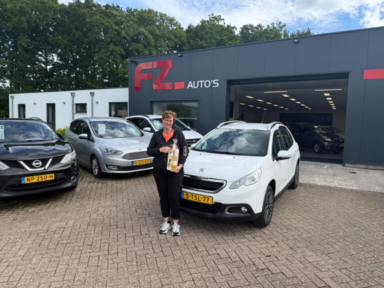 Peugeot 2008 verkocht en afgeleverd bij FZ Auto's — juni 2026