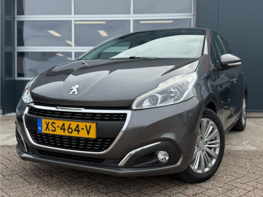 Peugeot 208 1.2 PureTech Signature