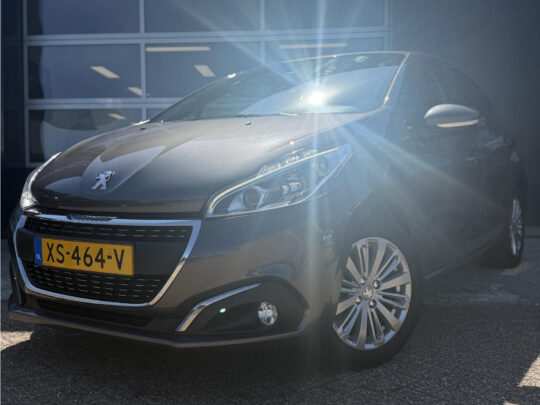 Peugeot 208 1.2 PureTech Signature