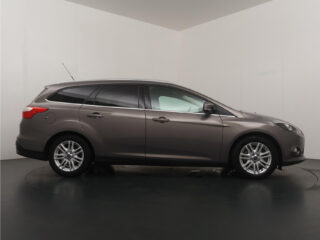 Ford Focus Wagon 1.6 EcoBoost Titanium – foto 6 van 35