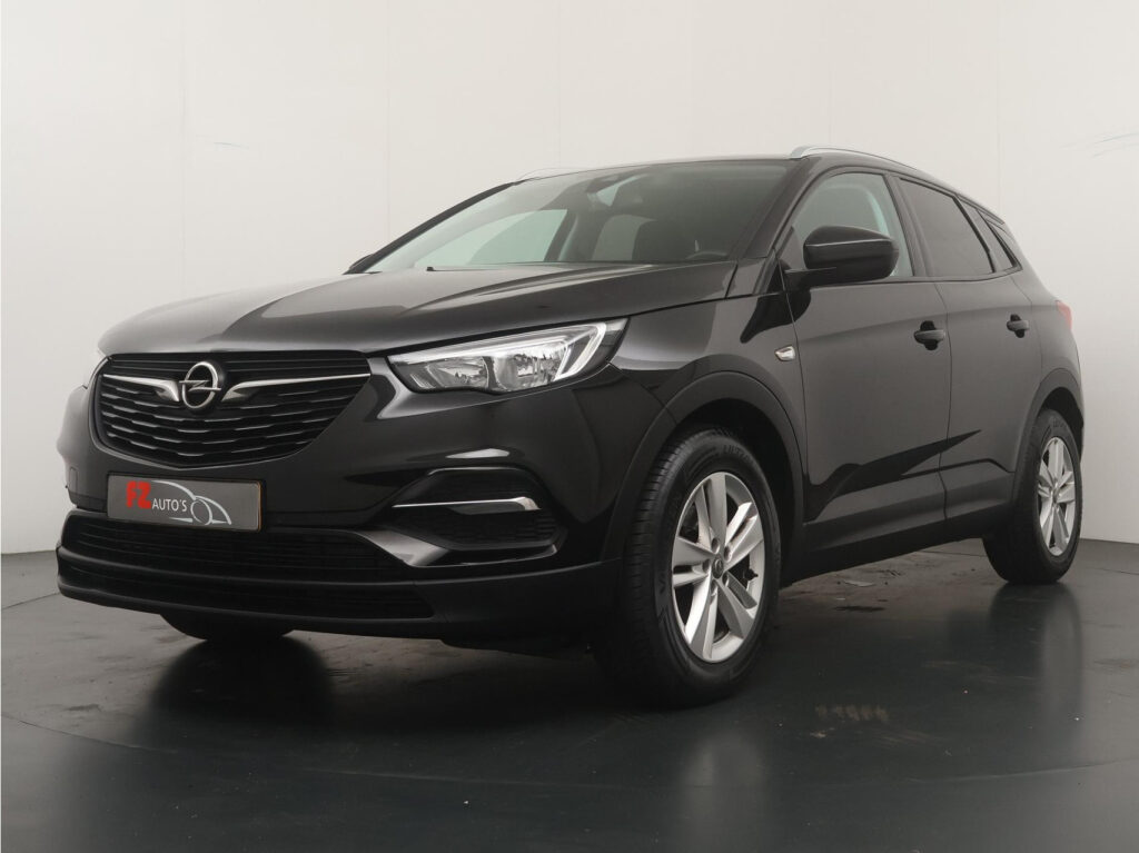 Opel Grandland X 1.2 Turbo Business +