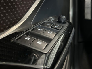 Toyota C-HR 1.8 Hybrid Executive – foto 25 van 39