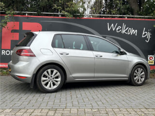 Volkswagen Golf 1.0 TSI Business Edition Connected – foto 8 van 39