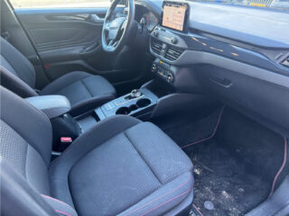 Ford Focus Wagon 1.0 EcoBoost ST-Line – foto 11 van 28