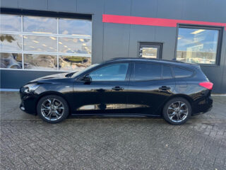 Ford Focus Wagon 1.0 EcoBoost ST-Line – foto 3 van 28