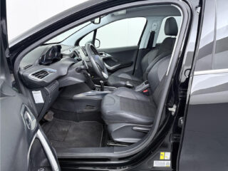 Peugeot 2008 1.2 PureTech Allure – foto 11 van 35