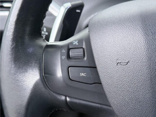 Peugeot 2008 1.2 PureTech Allure – foto 15 van 35