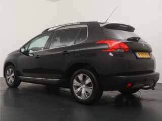 Peugeot 2008 1.2 PureTech Allure – foto 3 van 35