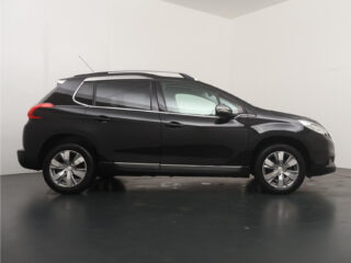 Peugeot 2008 1.2 PureTech Allure – foto 6 van 35
