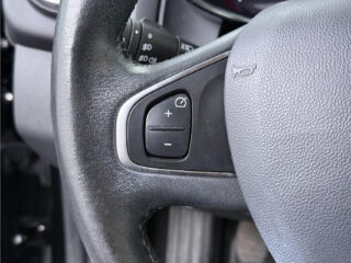 Renault Clio 0.9 TCe Limited – foto 15 van 34