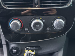 Renault Clio 0.9 TCe Limited – foto 19 van 34