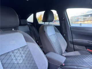 Volkswagen Taigo 1.0 TSI R-Line – foto 7 van 28