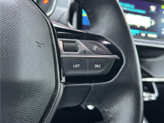 Peugeot e-2008 EV Allure Pack 50 kWh – foto 17 van 38