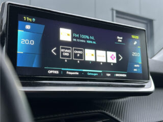 Peugeot e-2008 EV Allure Pack 50 kWh – foto 21 van 38