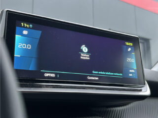 Peugeot e-2008 EV Allure Pack 50 kWh – foto 24 van 38